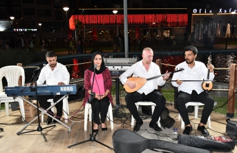 Siverek'te Akustik Müzik Gecesi Düzenlendi