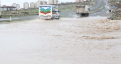 Siverek'te Yağış Derelerin Taşmasına Neden Oldu