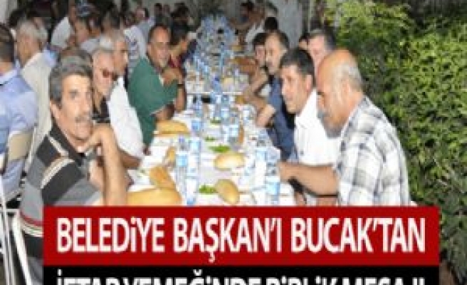 Başkan Bucak'ın Siyasi, Dernek, STK ve Vatandaşı Bir Araya Getiren İftar Yemeği  